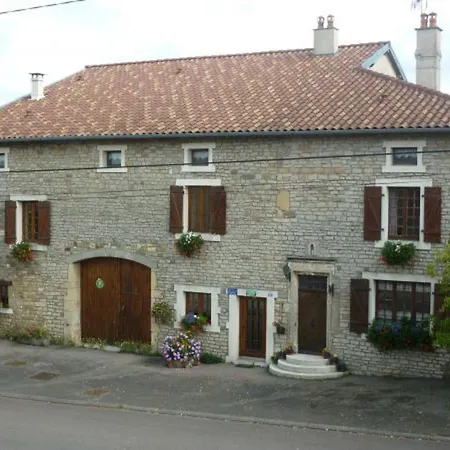 Confortable A Avec Jardin, Terrasse, Et Proche Stations Thermales De Vittel Et Contrexeville - Fr-1-589-482 Tatil Evi Aingeville